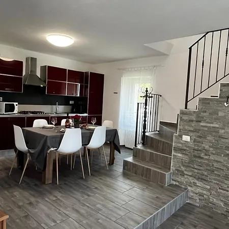 בית נופש Casa Paola Cremia